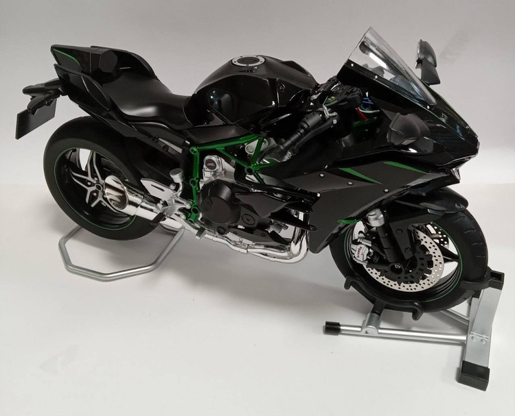 ماکت موتور سیکلت kavazaki h2r